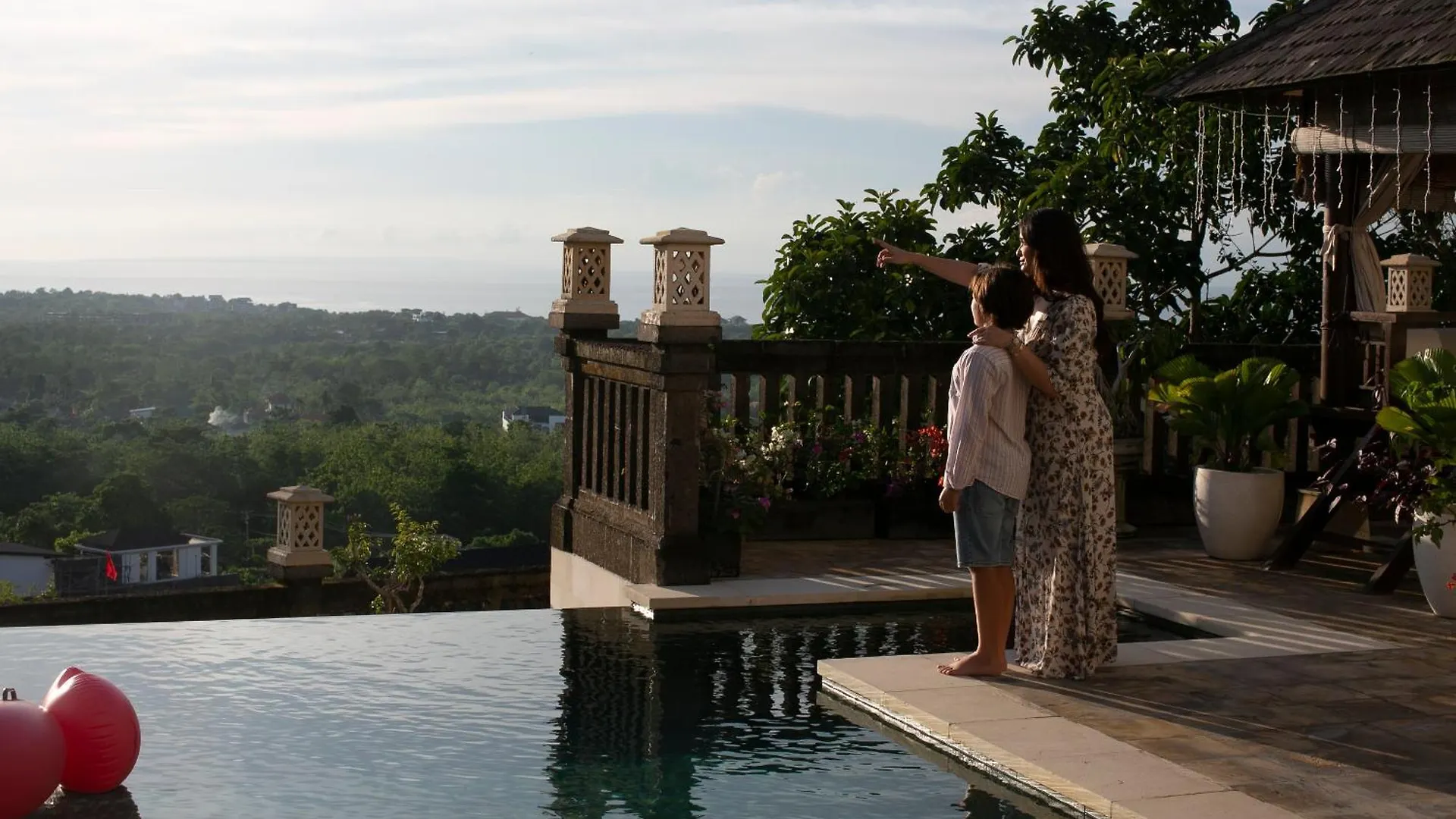 Villa Leana - Private Infinity Pool Inc Pool Fence As Required And Cook Jimbaran