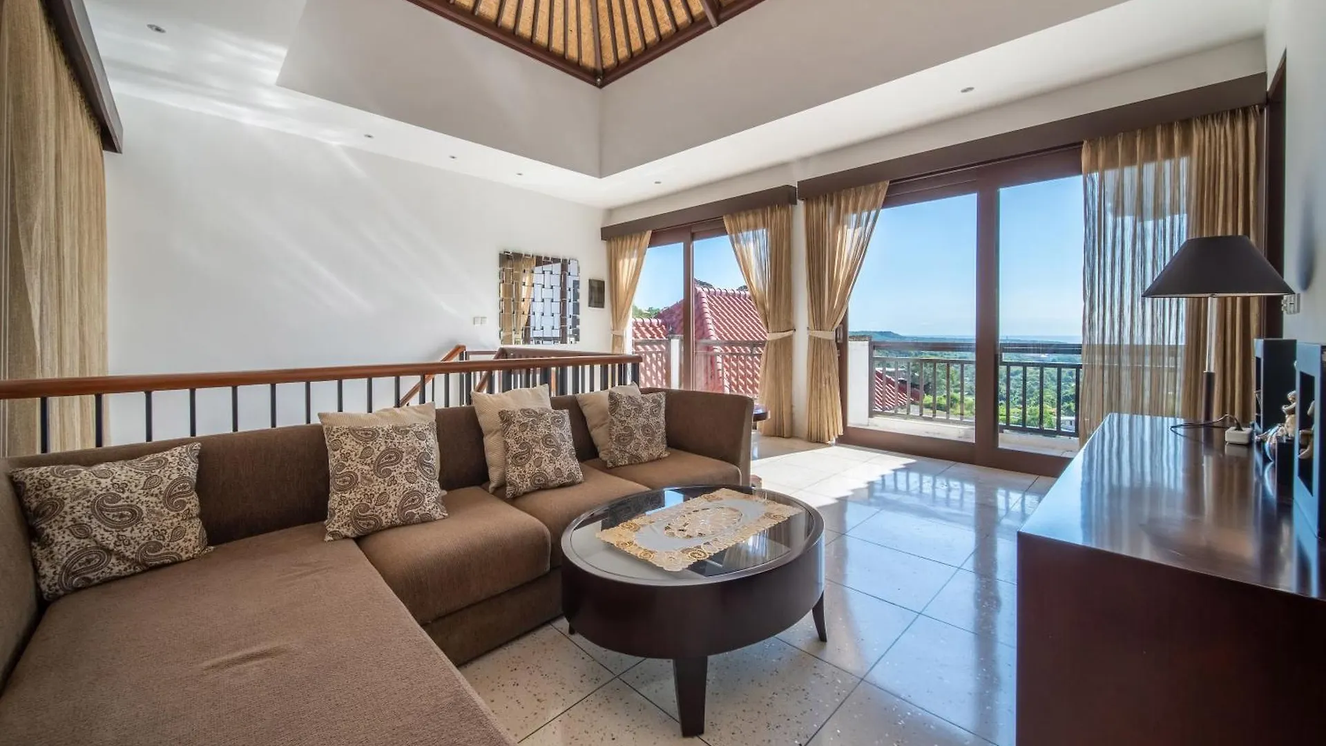 Villa Leana - Private Infinity Pool Inc Pool Fence As Required And Cook Jimbaran  Jimbaran (Bali)